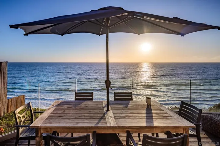 , Encinitas, California 92024