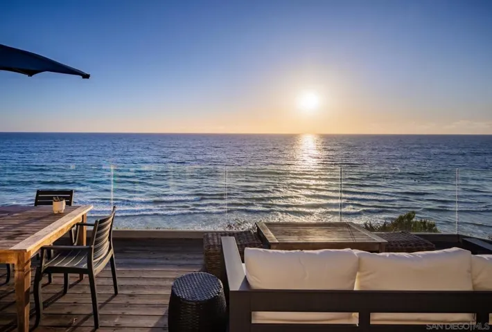 , Encinitas, California 92024