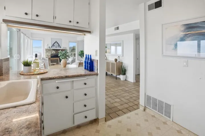 102 Rio Del Mar Boulevard, Aptos, California 95003