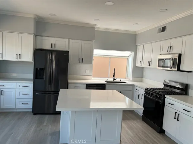 543 S Eveningsong Lane, Anaheim Hills, California 92808