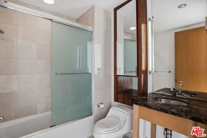 165 6th Avenue 2803, San Diego, California 92101