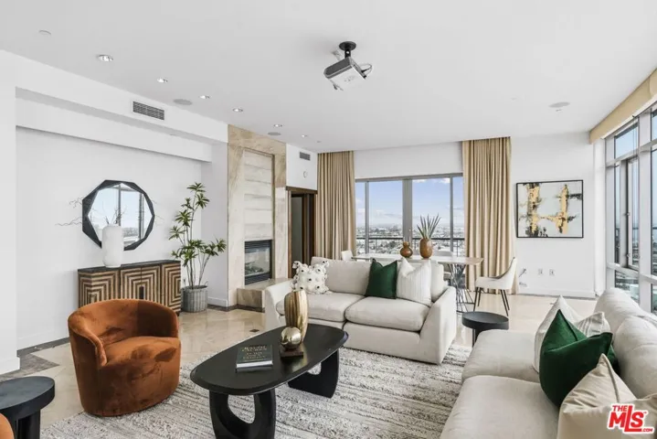 165 6th Avenue 2803, San Diego, California 92101