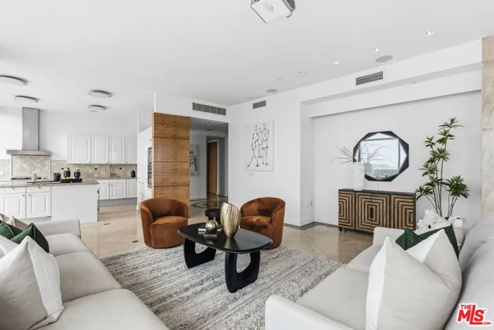 165 6th Avenue 2803, San Diego, California 92101
