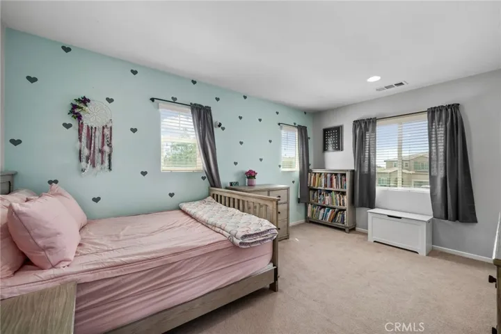 bedroom2