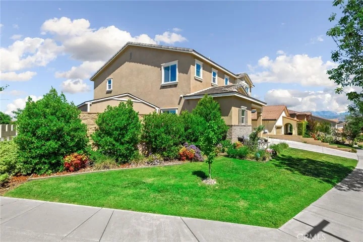 1340 Pinehurst, Calimesa, California 92320