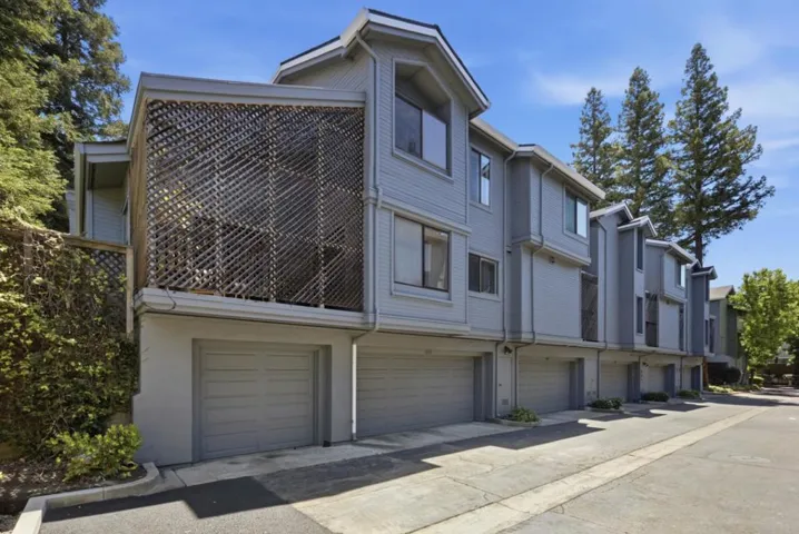 1669 Geary Road, Walnut Creek, California 94597