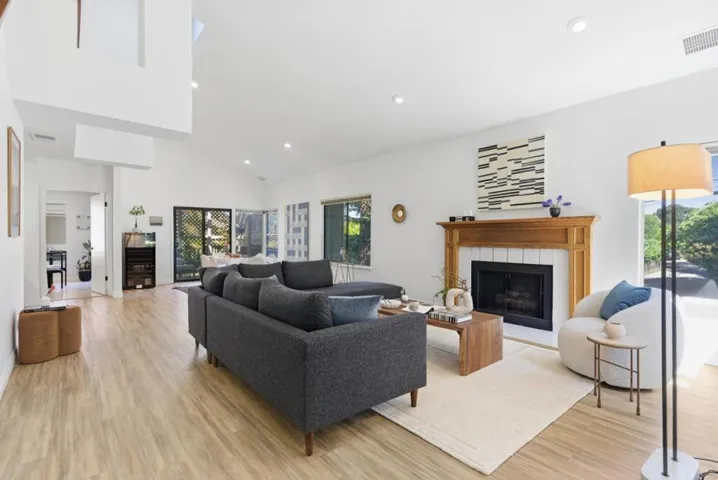 1669 Geary Road, Walnut Creek, California 94597