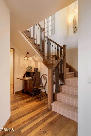 29-39-web-or-mls-988-glen-oaks-blvd