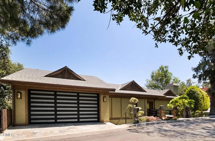 2-web-or-mls-988-glen-oaks-blvd