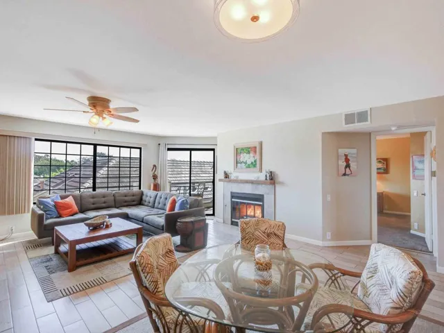 716 Island View Cir -12