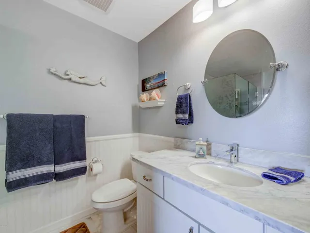 716 Island View Cir -19