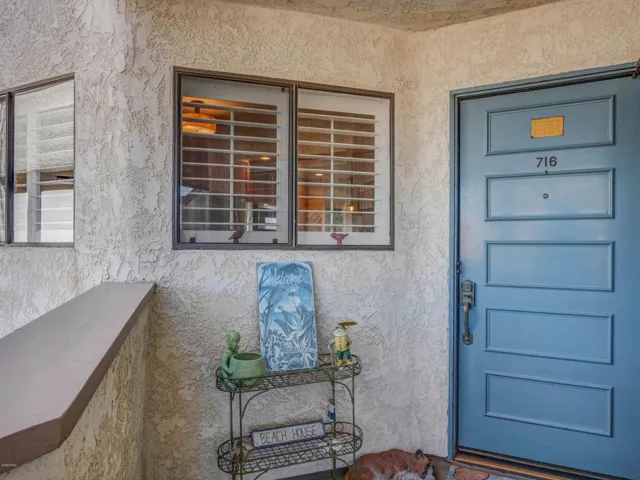 716 Island View Cir -28