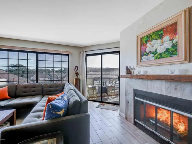 716 Island View Cir -21