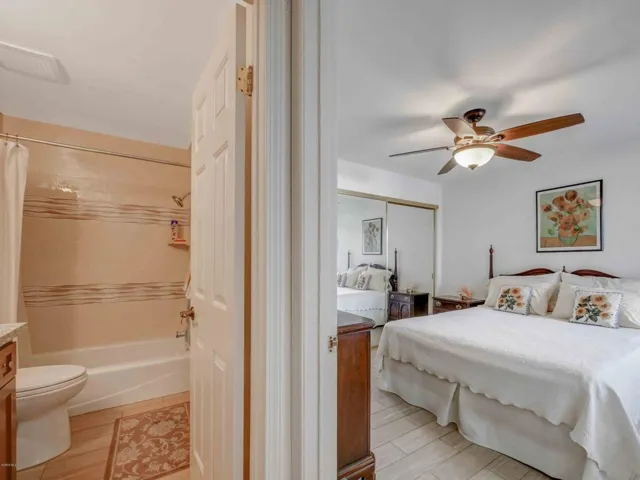 716 Island View Cir -1