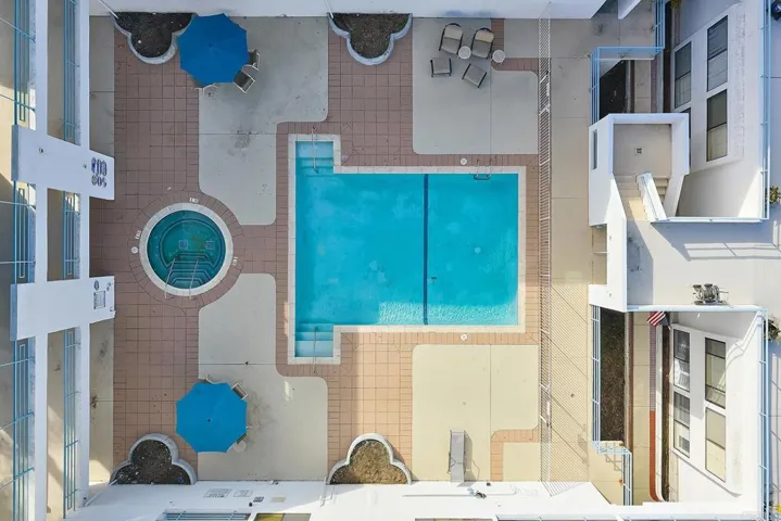 2558 Navarra Drive E, Carlsbad, California 92009