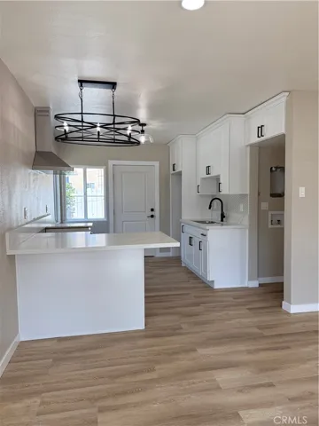 10510 Towne, Los Angeles, California 90003