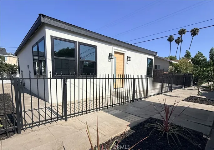 10510 Towne, Los Angeles, California 90003