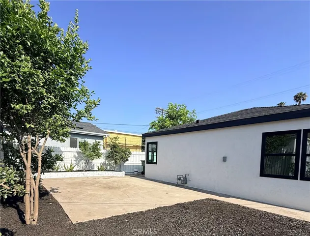 10510 Towne, Los Angeles, California 90003