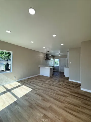 10510 Towne, Los Angeles, California 90003