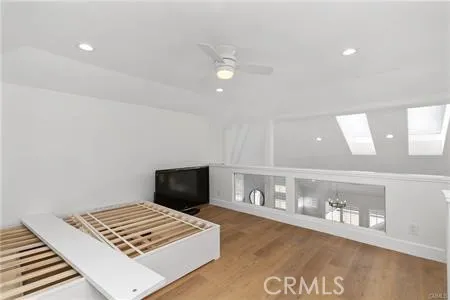 Upstairs Bedroom3