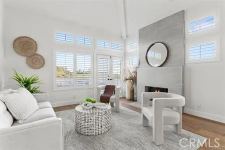 Living Room w/Fireplace