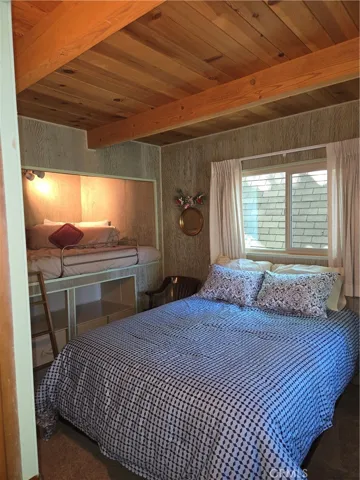 Downstairs bedroom 2 with sleeping nook