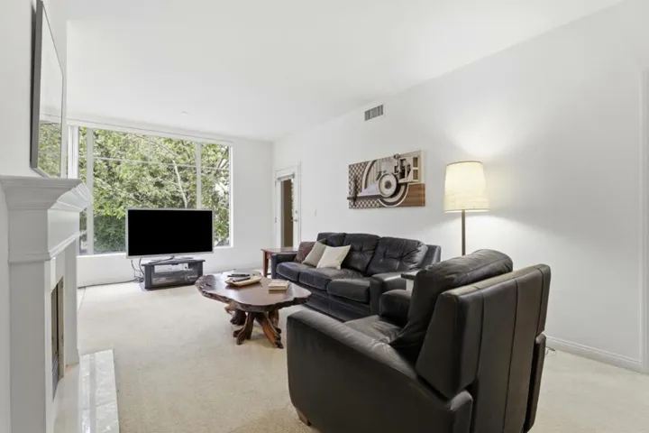 144 S 3rd Street 321, San Jose, California 95112