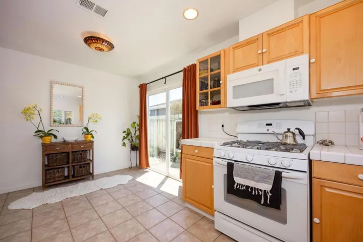 1510 Spinnaker Lane, Half Moon Bay, California 94019