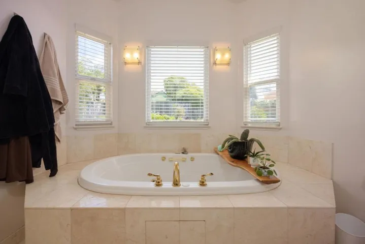 1510 Spinnaker Lane, Half Moon Bay, California 94019