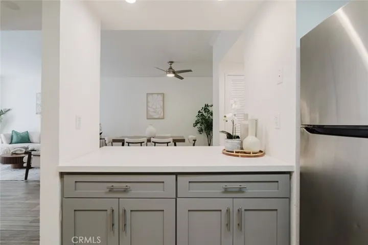 435 E Valencia 105, Burbank, California 91501