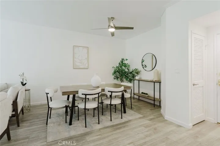 435 E Valencia 105, Burbank, California 91501