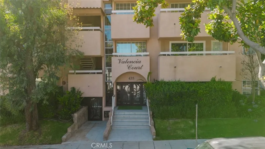 435 E Valencia 105, Burbank, California 91501