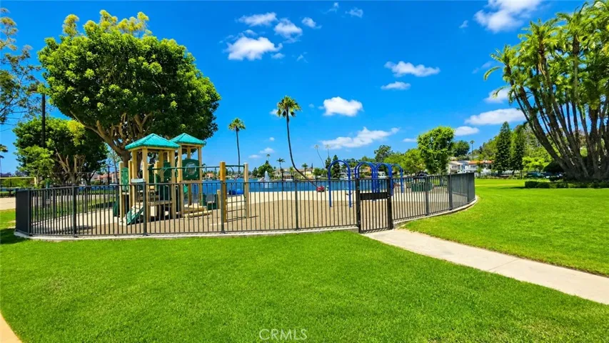 HOA Amenities (Kids Play Area)