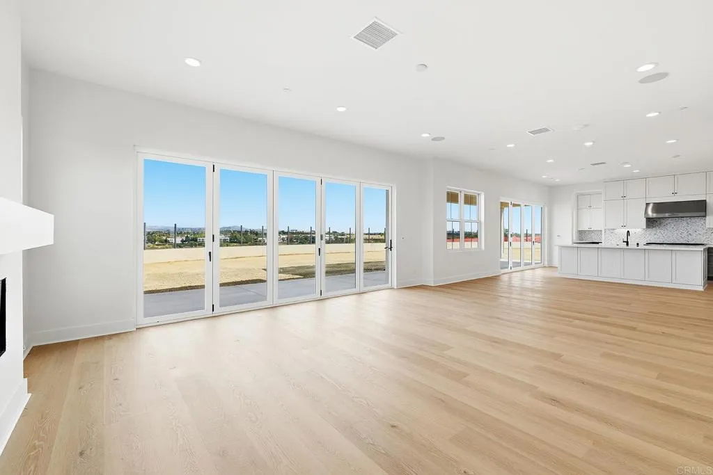 2057 Verne, Carlsbad, California 92008 — photo 5