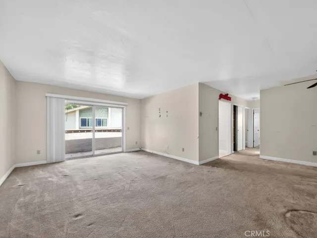 8633 Portola Court 18f, Huntington Beach, California 92646
