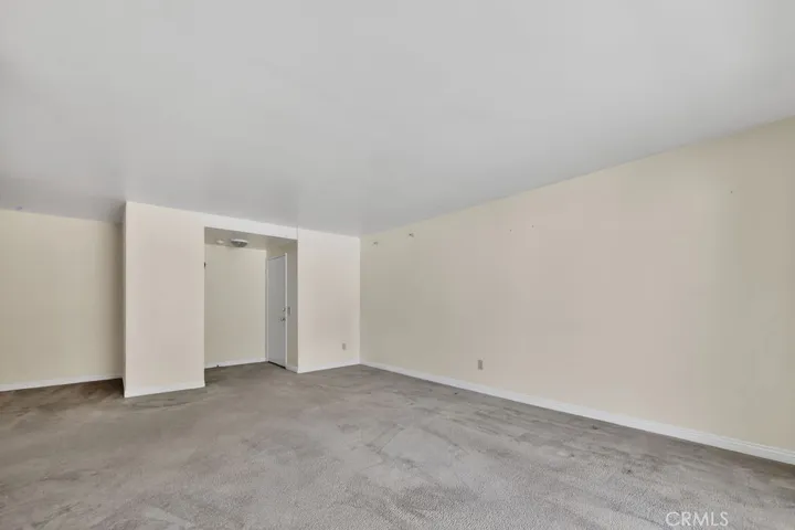 8633 Portola Court 18f, Huntington Beach, California 92646