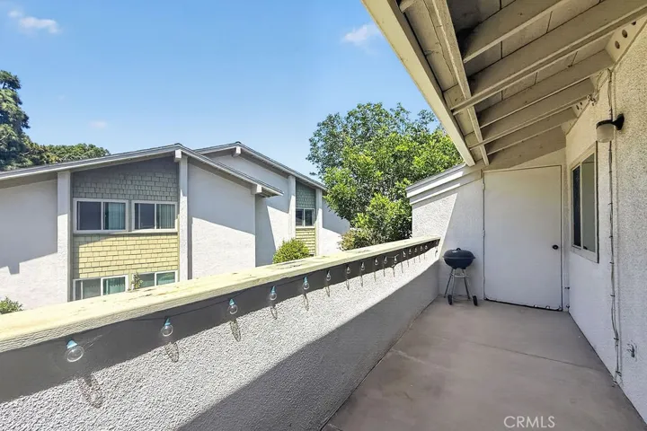 8633 Portola Court 18f, Huntington Beach, California 92646