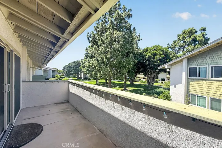 8633 Portola Court 18f, Huntington Beach, California 92646
