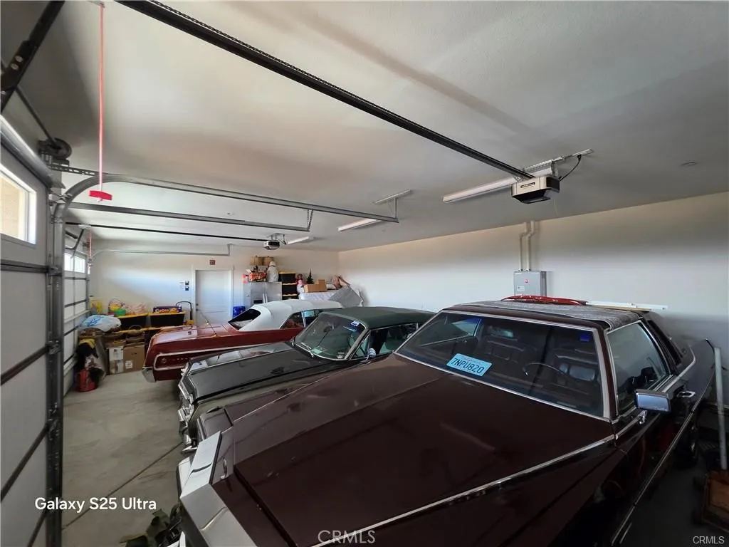 3 CAR GARAGE