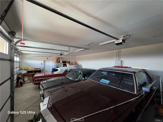 3 CAR GARAGE