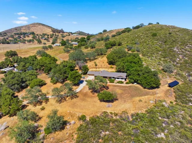 19525 Casner Rd, Ramona, California 92065