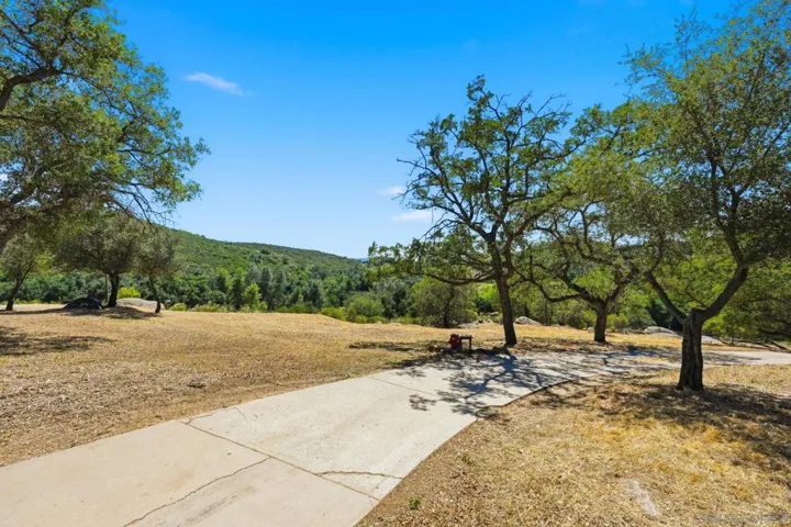 19525 Casner Rd, Ramona, California 92065