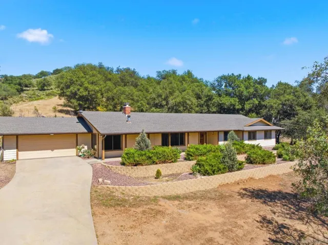 19525 Casner Rd, Ramona, California 92065