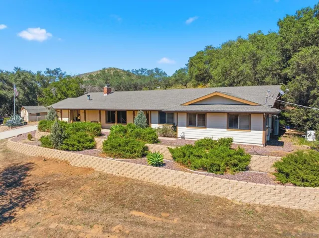19525 Casner Rd, Ramona, California 92065