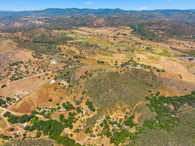 19525 Casner Rd, Ramona, California 92065