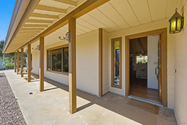 19525 Casner Rd, Ramona, California 92065