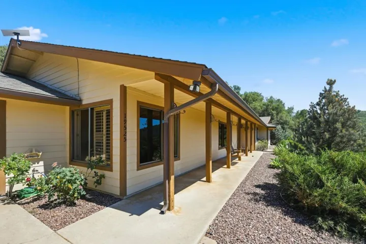 19525 Casner Rd, Ramona, California 92065