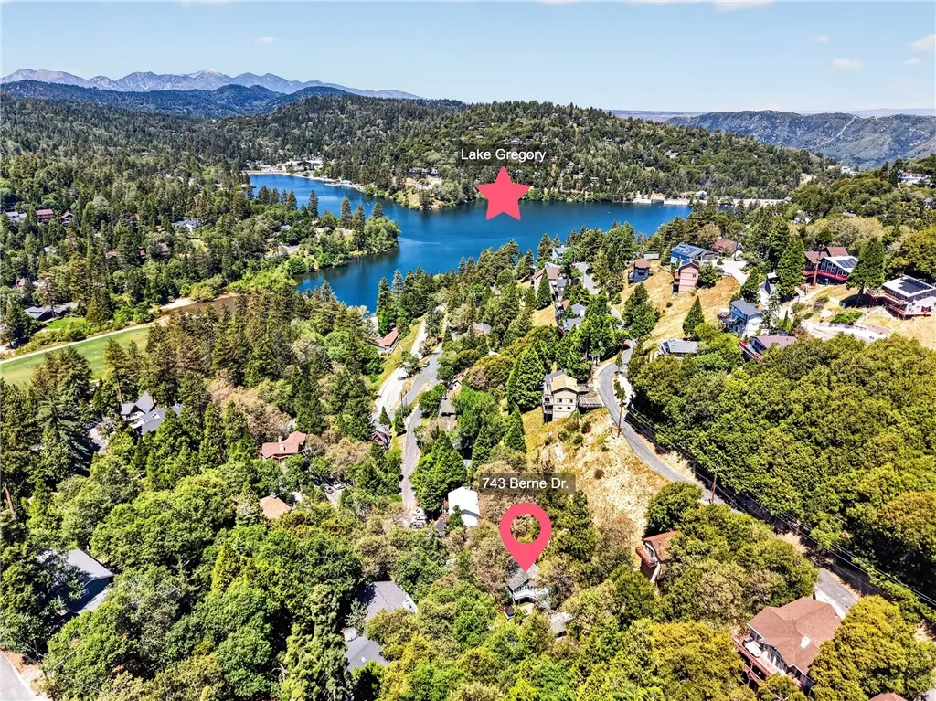 A prime, walkable location just minutes from Lake Gregory