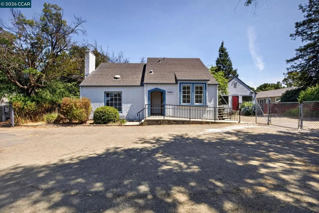 2924 Clayton Rd
