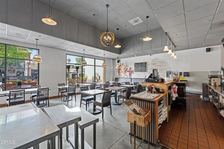 583 E Main St, Ventura MLS-52